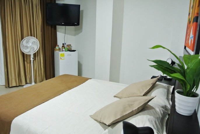 Imagen de la habitación del Hotel San Martin Armenia. Foto 5