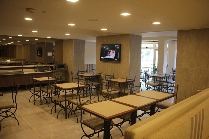 Imagen del bar/restaurante del Hotel San Martin, MENDOZA. Foto 3
