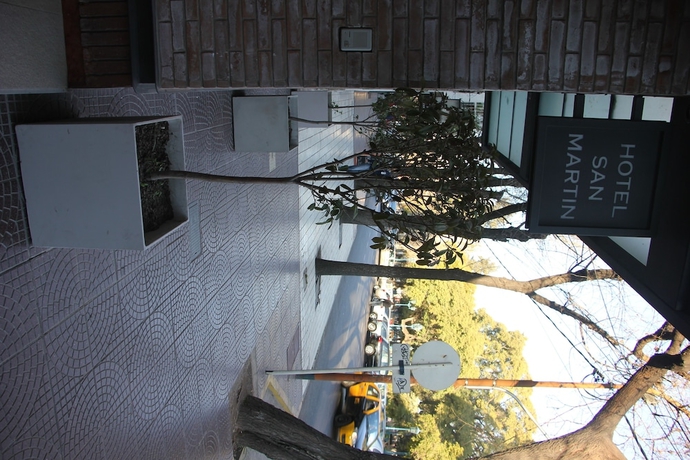 Imagen de los exteriores del Hotel San Martin, MENDOZA. Foto 11