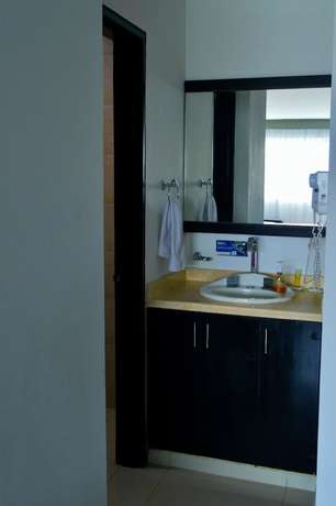 Imagen de la habitación del Hotel San Martin Popayan. Foto 14