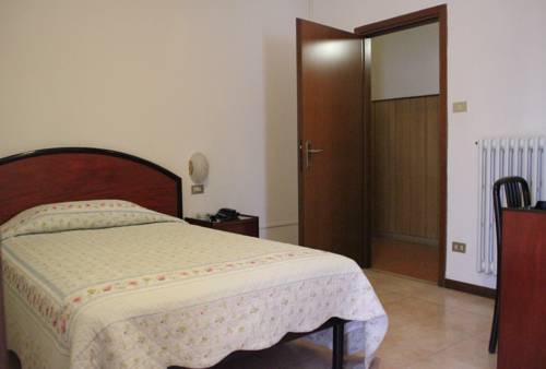 Imagen de la habitación del Hotel San Martino, Casalecchio Di Reno. Foto 14