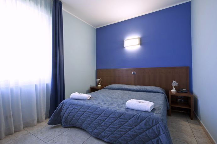 Imagen de la habitación del Hotel San Martino, Siracusa. Foto 5