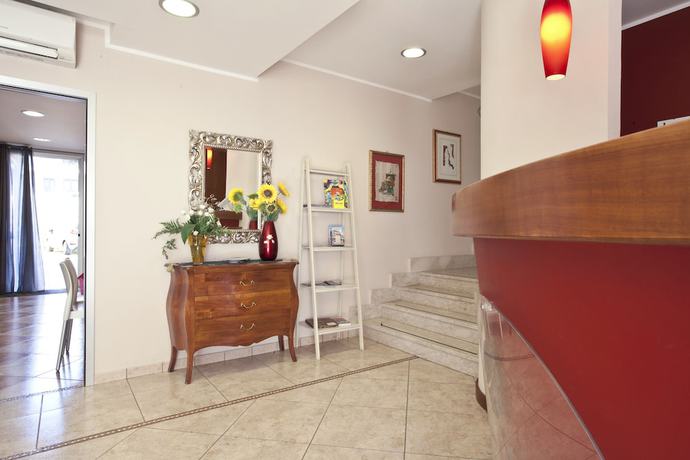 Imagen de los interiores del Hotel San Martino, Siracusa. Foto 17