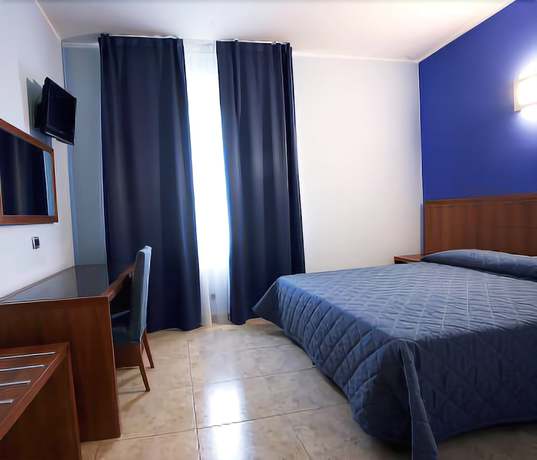 Imagen de la habitación del Hotel San Martino, Siracusa. Foto 12
