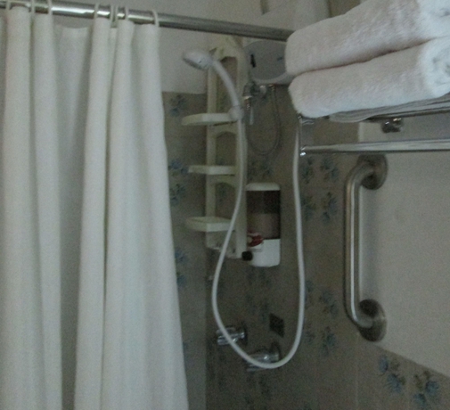 Imagen de la habitación del Hotel San Mateo. Foto 7