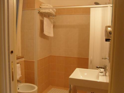 Imagen de la habitación del Hotel San Matteo Palace. Foto 3