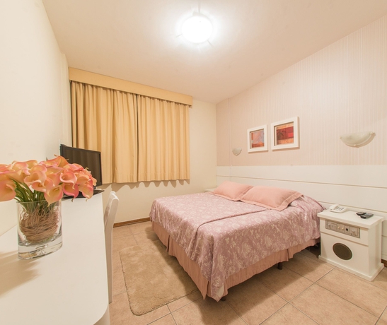 Imagen de la habitación del Hotel San Michel, Taubat&eacute;. Foto 10