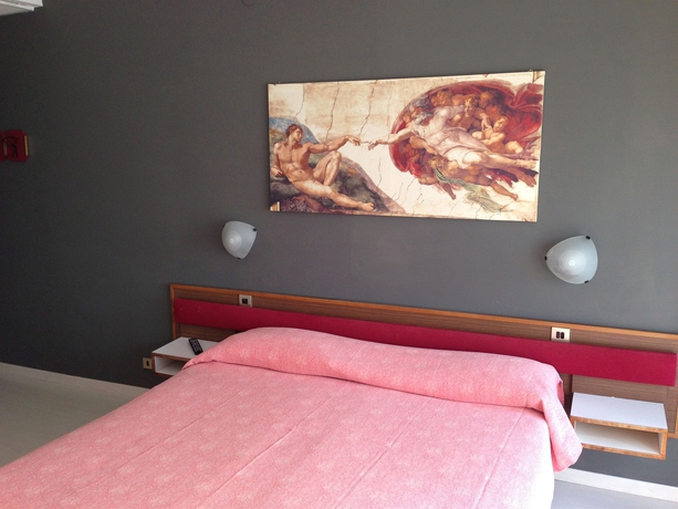 Imagen de la habitación del Hotel San Michele, Aprilia. Foto 4