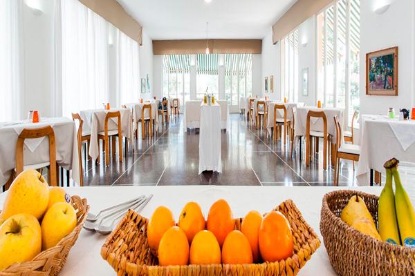 Imagen general del Hotel San Michele, CELLE LIGURE. Foto 3