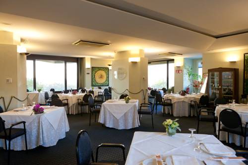 Imagen de la habitación del Hotel San Michele, Caltanissetta. Foto 3