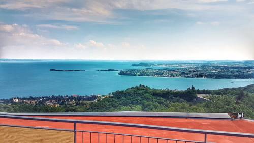 Imagen de la habitación del Hotel San Michele, Gardone Riviera. Foto 4