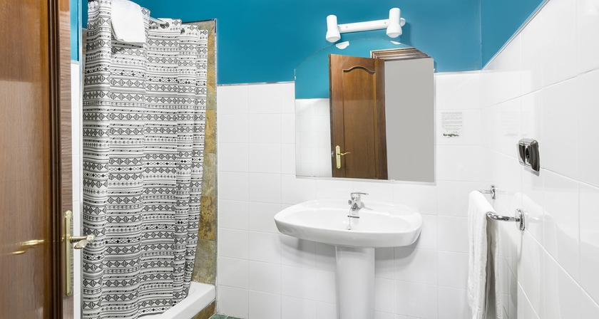 Imagen de la habitación del Hotel San Miguel Gijón. Foto 6