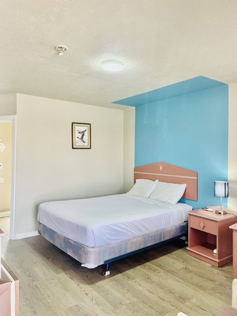 Imagen de la habitación del Hotel San Miguel Inn. Foto 14