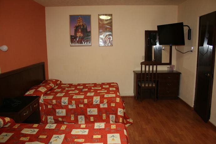 Imagen de la habitación del Hotel San Miguel, Morelia. Foto 3