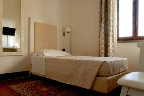 Imagen de la habitación del Hotel San Miniato. Foto 6