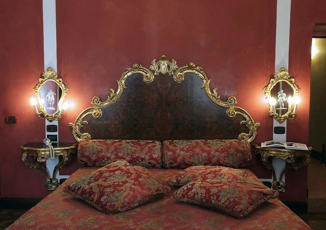 Imagen de la habitación del Hotel San Moisè, Venecia. Foto 2