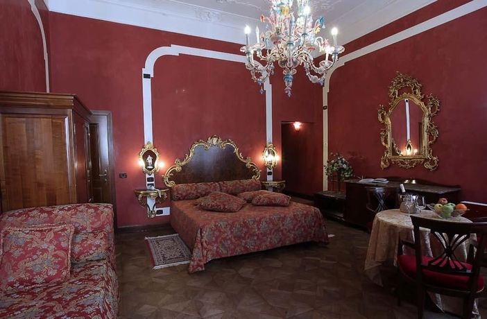 Imagen de la habitación del Hotel San Moisè, Venecia. Foto 4