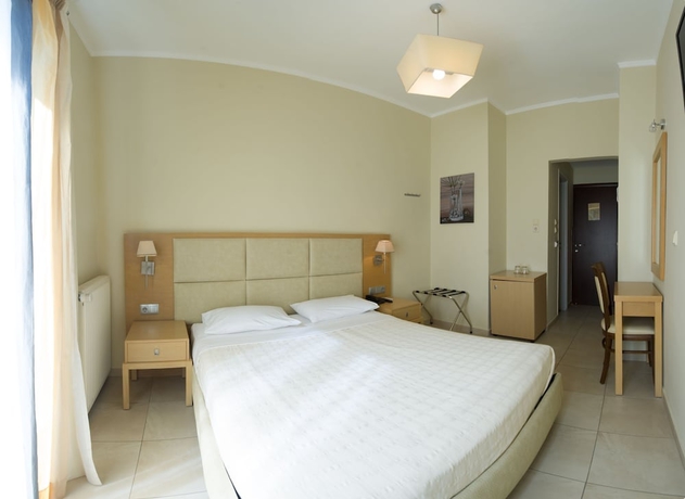 Imagen de la habitación del Hotel San Nectarios. Foto 8