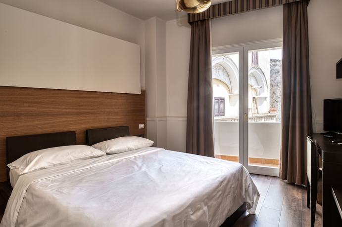 Imagen de la habitación del Hotel San Nicola, Altamura. Foto 9