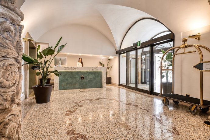 Imagen de los interiores del Hotel San Nicola, Altamura. Foto 20