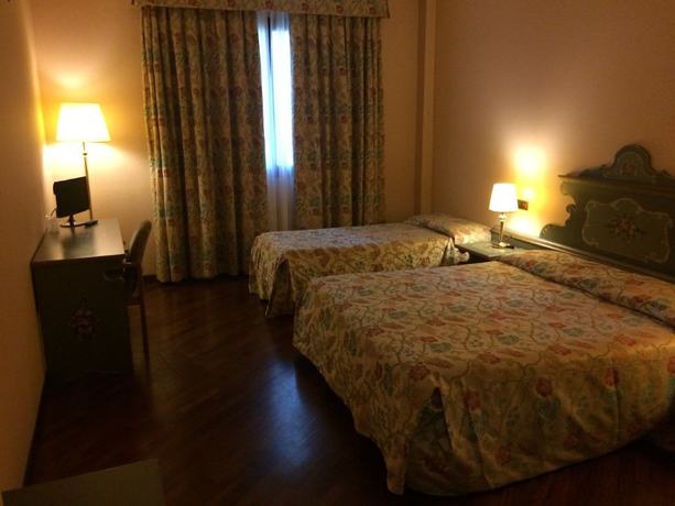Imagen de la habitación del Hotel San Nicola, Lagonegro. Foto 5
