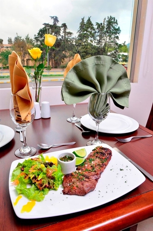 Imagen del bar/restaurante del Hotel San Pablo, Bogotá. Foto 2