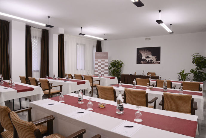 Imagen de los interiores del Hotel San Pablo Sevilla. Foto 13