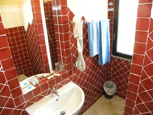 Imagen de la habitación del Hotel San Pantaleo. Foto 12