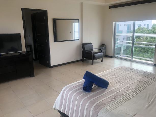 Imagen de la habitación del Hotel San Pedro 5ta Avenida. Foto 14