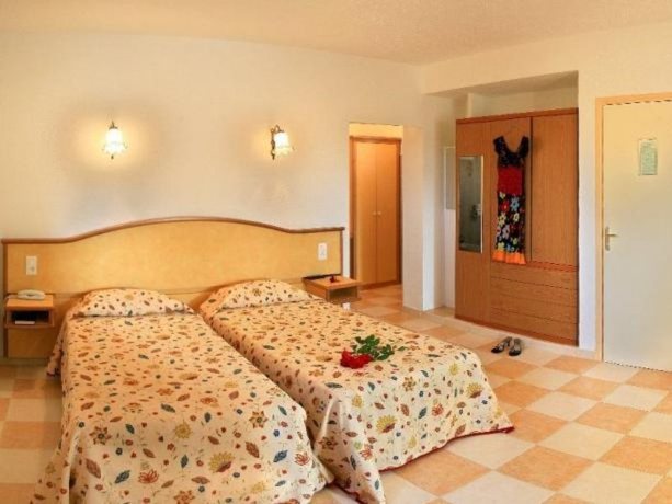 Imagen de la habitación del Hotel San Pellegrino. Foto 5
