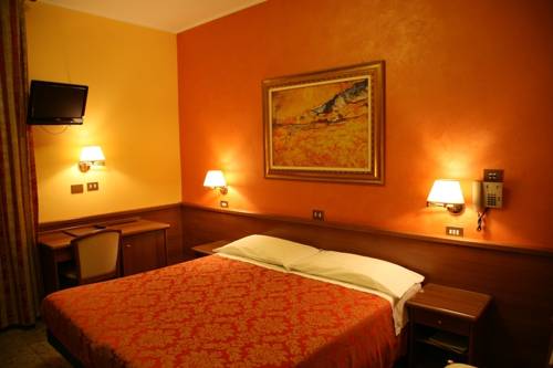 Imagen de la habitación del Hotel San Pellegrino, San Cesario Sul Panaro. Foto 10