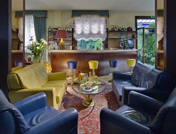 Imagen del bar/restaurante del Hotel San Pietro, Bardolino. Foto 2