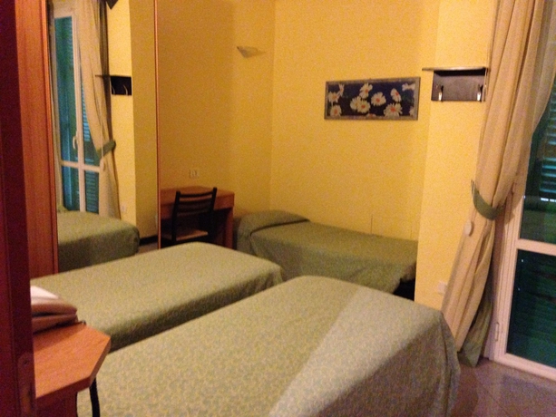 Imagen de la habitación del Hotel San Pietro, Chiavari. Foto 10