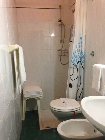 Imagen de la habitación del Hotel San Pietro, Chiavari. Foto 11