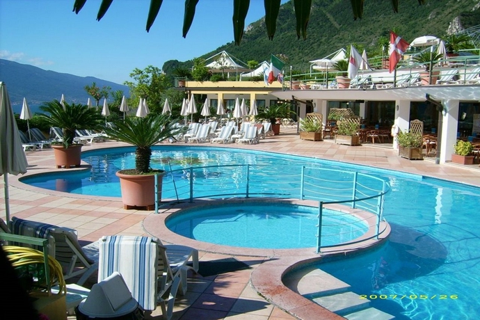 Imagen general del Hotel San Pietro, Limone sul Garda. Foto 2