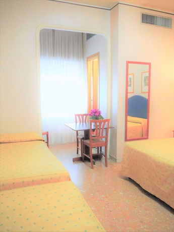 Imagen de la habitación del Hotel San Pietro, Vaticano. Foto 8