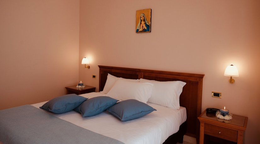 Imagen de la habitación del Hotel San Pio. Foto 12