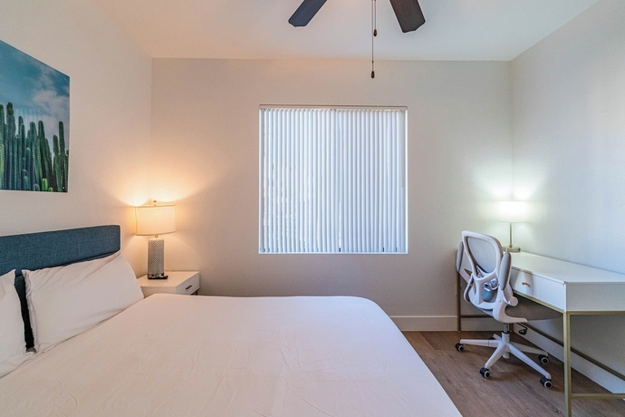 Imagen de la habitación del Hotel San Portella. Foto 3