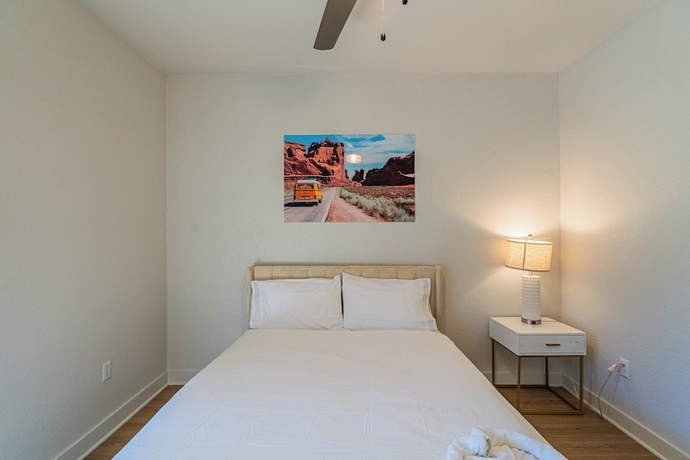 Imagen de la habitación del Hotel San Portella. Foto 13