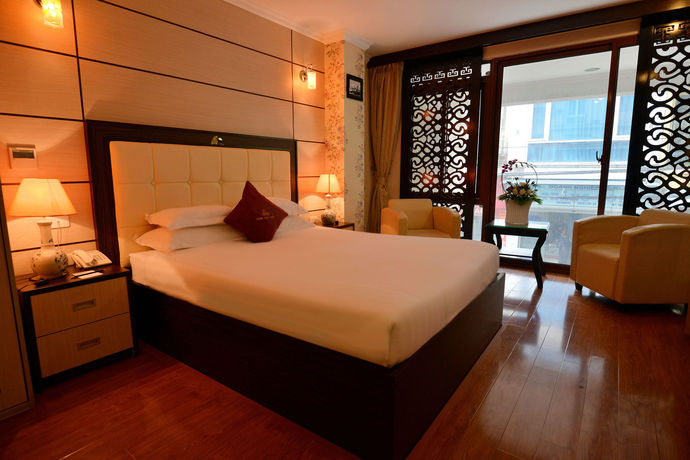 Imagen de la habitación del Hotel San Premium. Foto 12