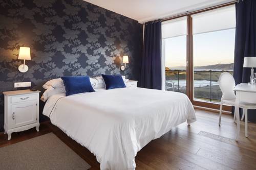 Imagen de la habitación del Hotel San Prudentzio. Foto 4