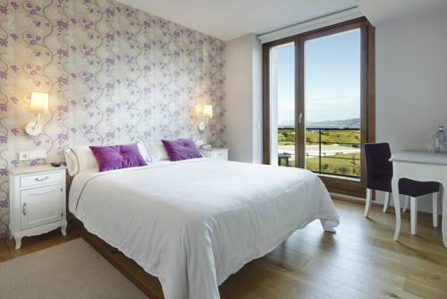 Imagen de la habitación del Hotel San Prudentzio. Foto 8