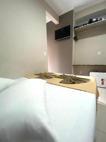 Imagen de la habitación del Hotel San Rafain. Foto 18