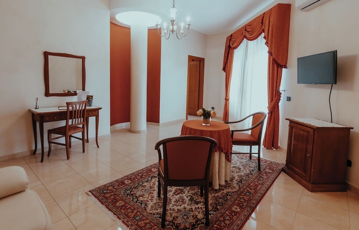 Imagen de la habitación del Hotel San Raffaele Restaurant and Resort. Foto 4