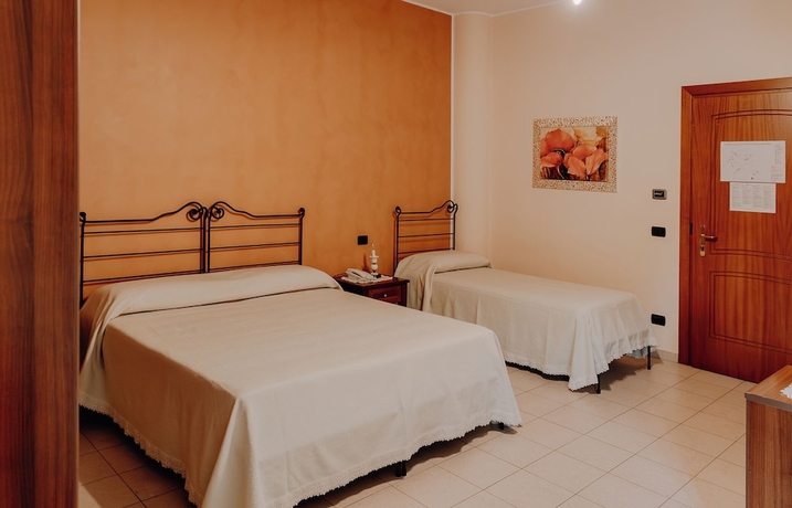 Imagen de la habitación del Hotel San Raffaele Restaurant and Resort. Foto 6