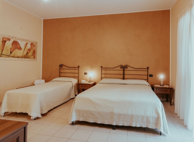 Imagen de la habitación del Hotel San Raffaele Restaurant and Resort. Foto 8