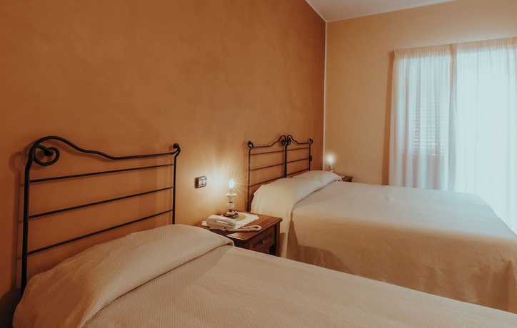 Imagen de la habitación del Hotel San Raffaele Restaurant and Resort. Foto 9
