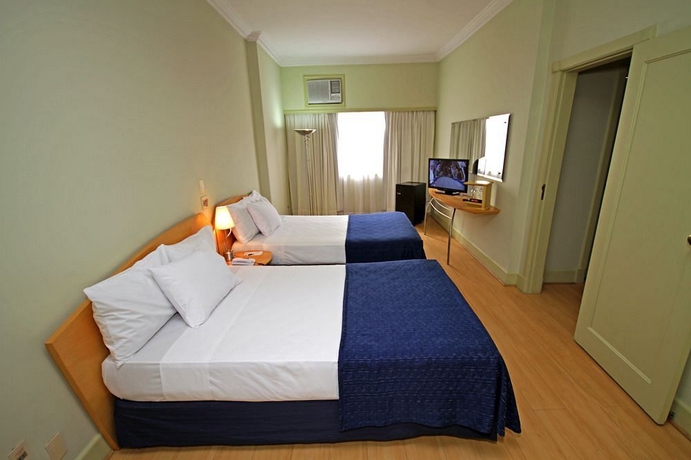 Imagen de la habitación del Hotel San Raphael. Foto 4