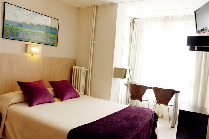 Imagen de la habitación del Hotel San Remo, Alicante. Foto 7