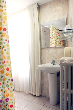 Imagen de la habitación del Hotel San Remo, Alicante. Foto 13